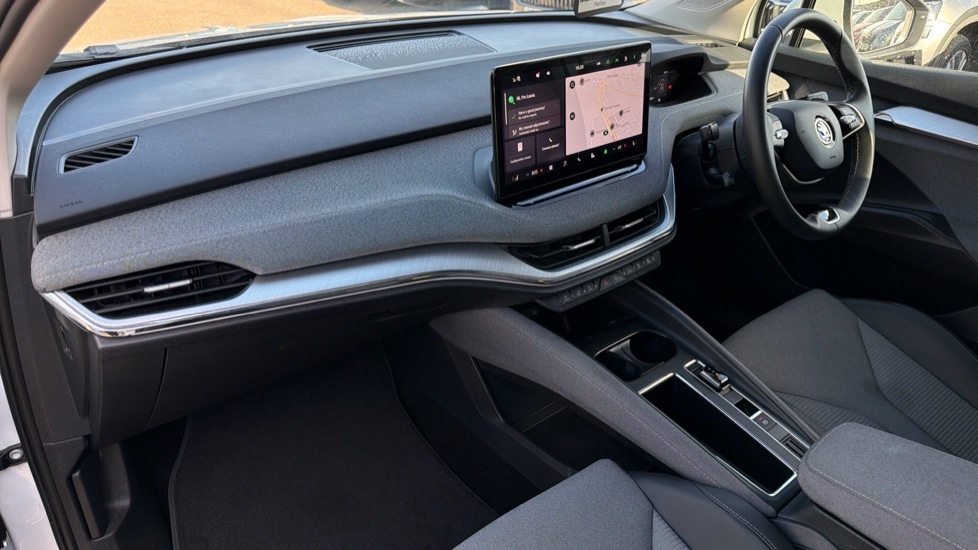 Used Skoda Enyaq 2024 for sale - 76871585: Photo 2