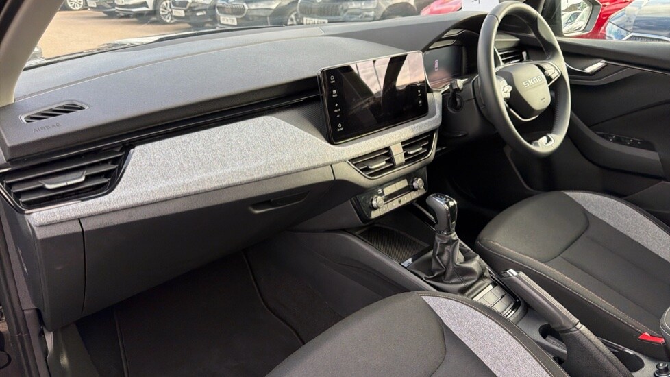 Used Skoda Kamiq 2025 for sale - 76216959: Photo 2