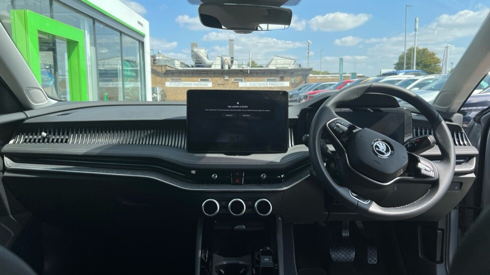 Used Skoda Superb 2024 for sale - 76501510: Photo 12