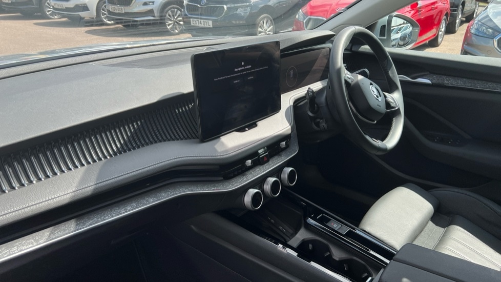 Used Skoda Superb 2024 for sale - 76501510: Photo 2