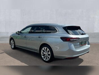 Used Skoda Superb 2024 for sale - 76501510: Photo