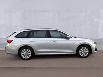 Used Skoda Octavia 2024 for sale - 75929894: Photo