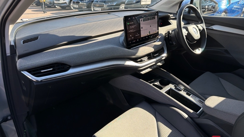 Used Skoda Enyaq 2024 for sale - 76276362: Photo 2