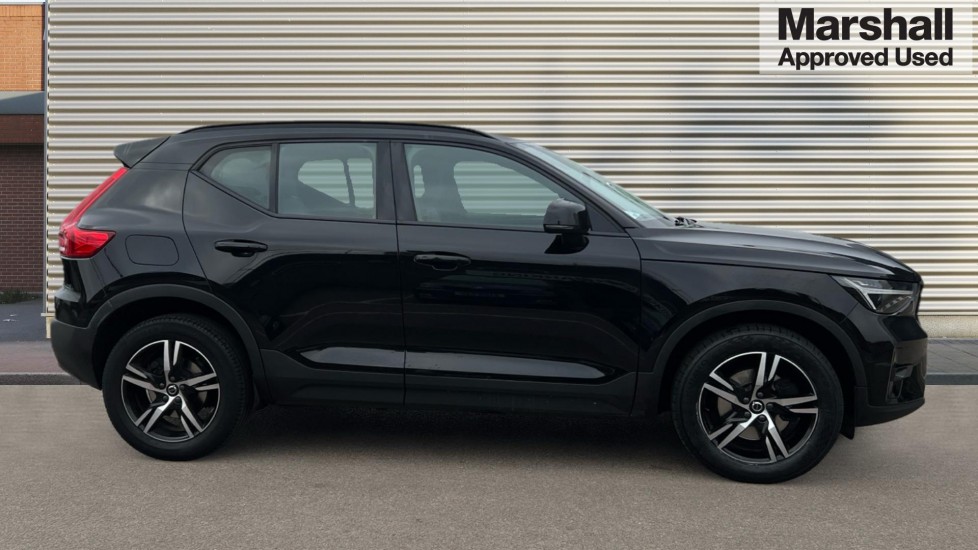 Used Volvo XC40 2022 for sale - 76130516: Photo 2