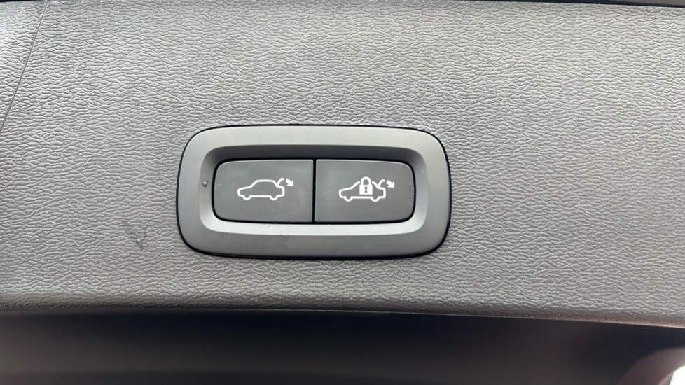 Used Volvo XC40 2022 for sale - 76130516: Photo 24