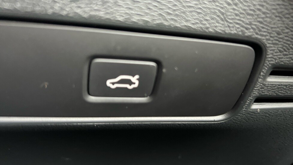 Used Volvo XC40 2022 for sale - 76130516: Photo 28