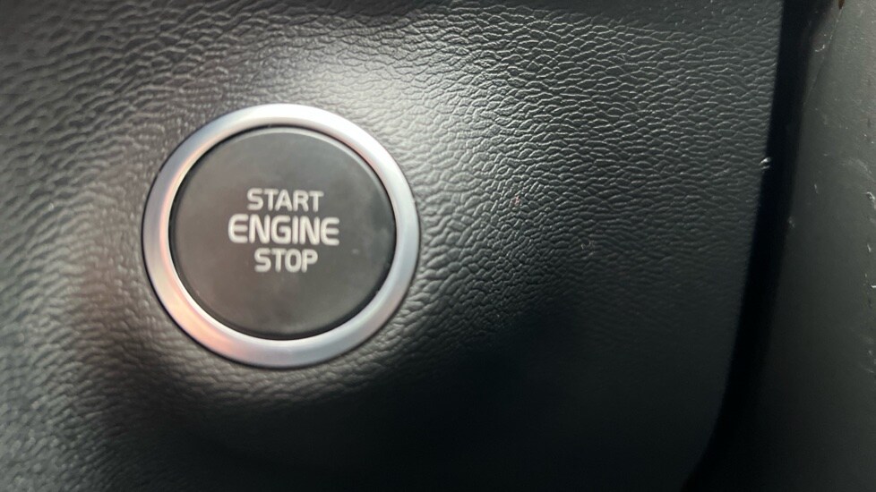 Used Volvo XC40 2022 for sale - 76130516: Photo 30