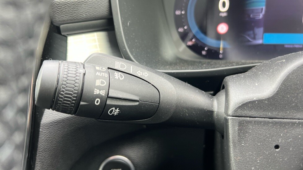 Used Volvo XC40 2022 for sale - 76130516: Photo 31