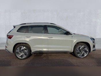 Used Skoda Karoq 2023 for sale - 76595312: Photo