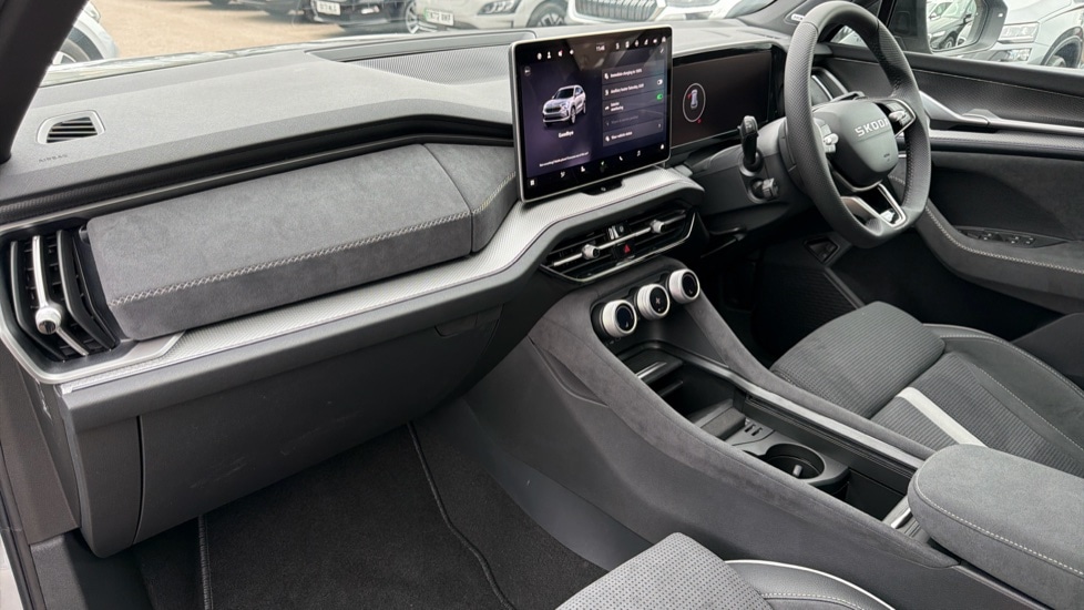 Used Skoda Kodiaq 2025 for sale - 76870931: Photo 2