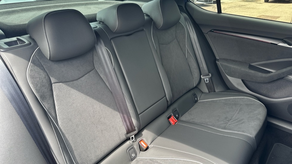 Used Skoda Superb 2025 for sale - 76868590: Photo 15
