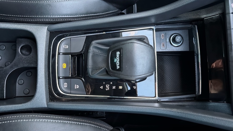 Used Skoda Karoq 2022 for sale - 76875000: Photo 32