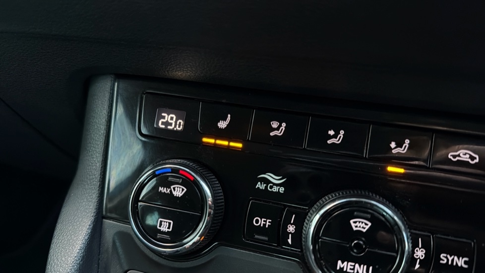 Used Skoda Karoq 2022 for sale - 76875000: Photo 34