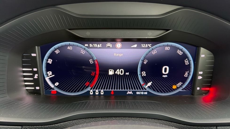 Used Skoda Karoq 2024 for sale - 76870457: Photo 14