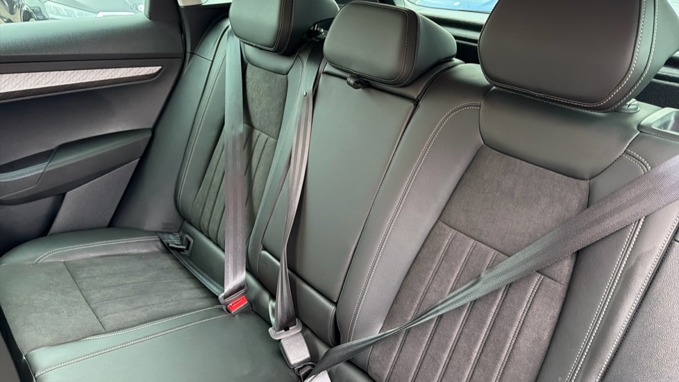 Used Skoda Karoq 2024 for sale - 76870457: Photo 15