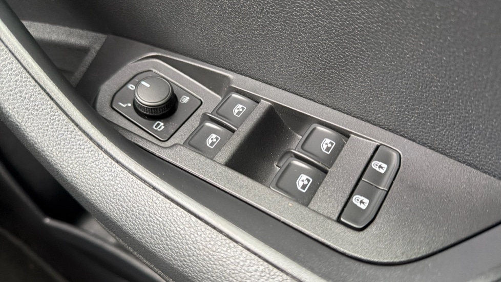 Used Skoda Karoq 2024 for sale - 76870457: Photo 26