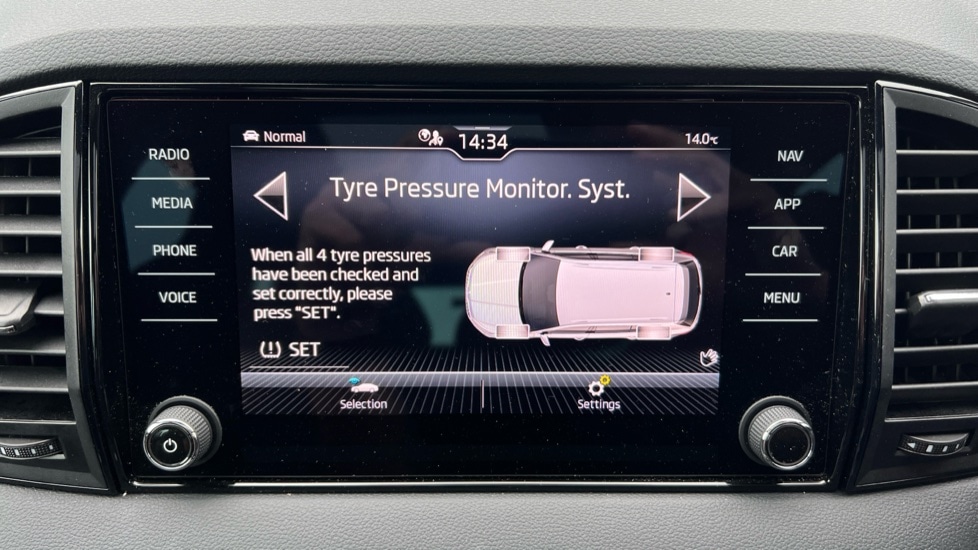 Used Skoda Karoq 2024 for sale - 76870500: Photo 23