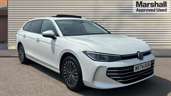 Used Volkswagen Passat 2024 for sale - 75481018: Photo 1