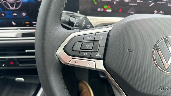 Used Volkswagen Passat 2024 for sale - 75481018: Photo 23