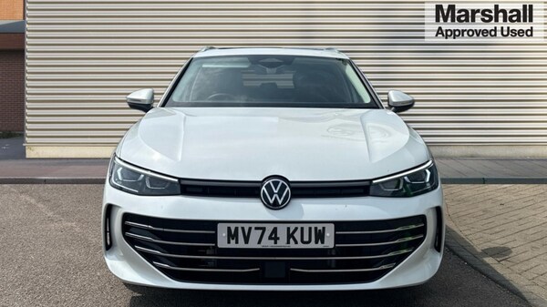 Used Volkswagen Passat 2024 for sale - 75481018: Photo 8