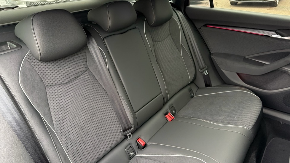 Used Skoda Superb 2025 for sale - 76870941: Photo 15