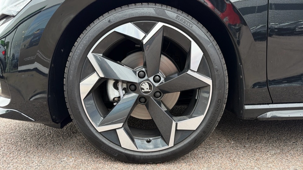 Used Skoda Superb 2025 for sale - 76870941: Photo 19