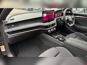 Used Skoda Superb 2025 for sale - 76870941: Photo