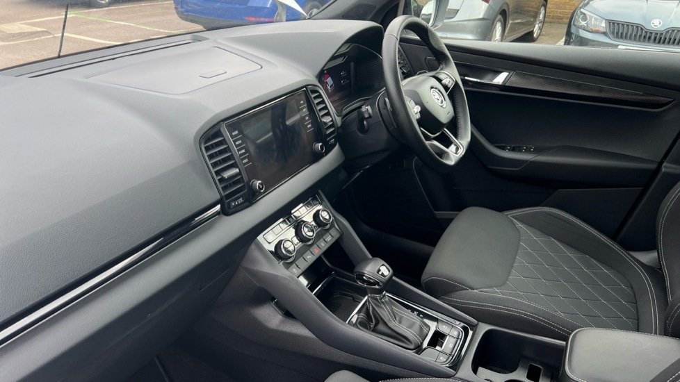 Used Skoda Karoq 2024 for sale - 76871594: Photo 2