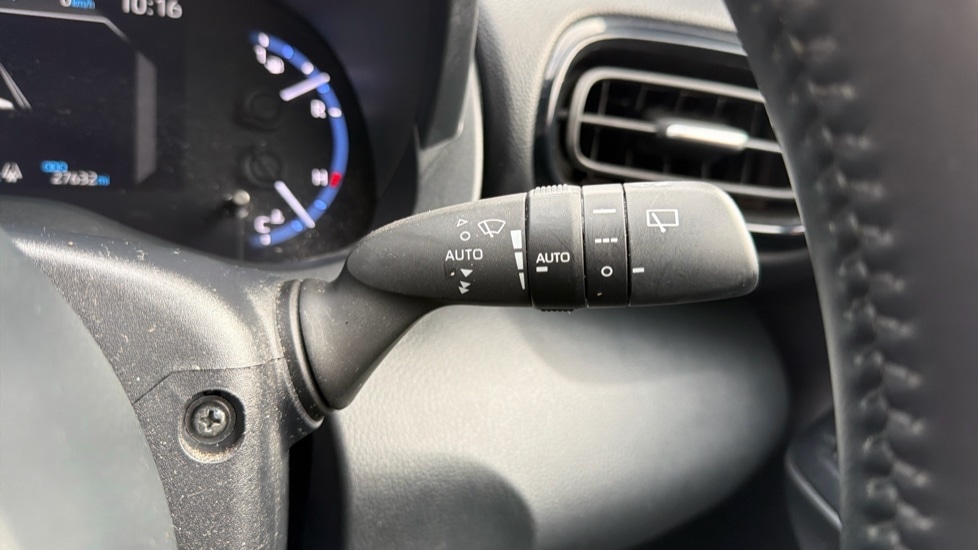 Used Toyota Yaris Cross 2023 for sale - 76580147: Photo 24