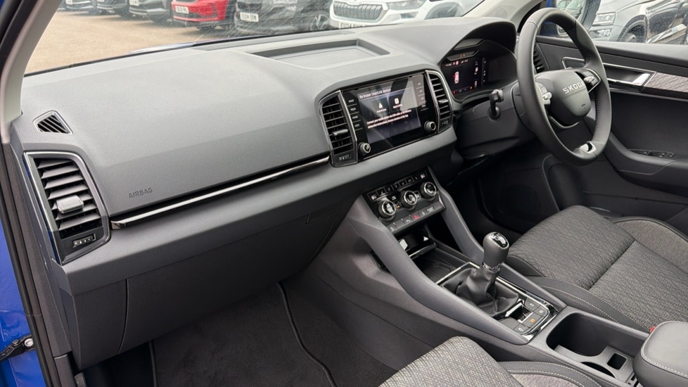 Used Skoda Karoq 2025 for sale - 76221810: Photo 2