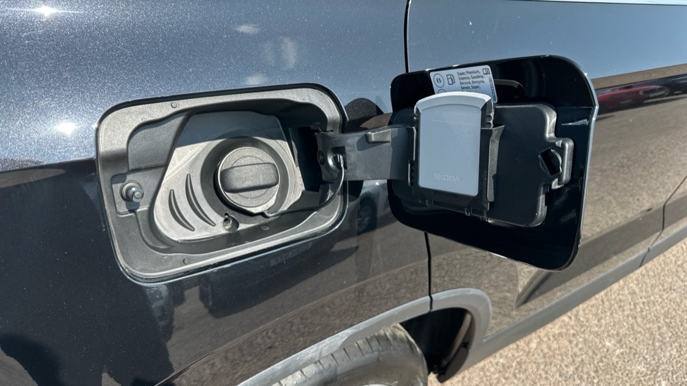 Used Skoda Karoq 2024 for sale - 76868761: Photo 27