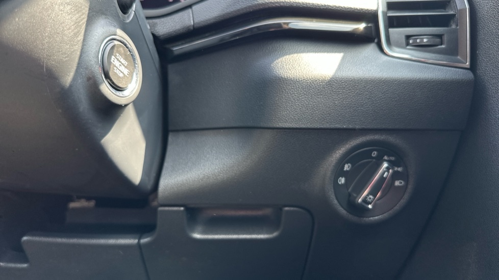 Used Skoda Karoq 2024 for sale - 76868761: Photo 35