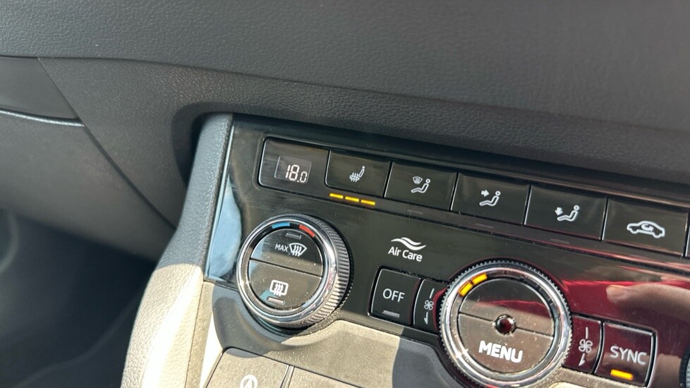 Used Skoda Karoq 2024 for sale - 76868761: Photo 39