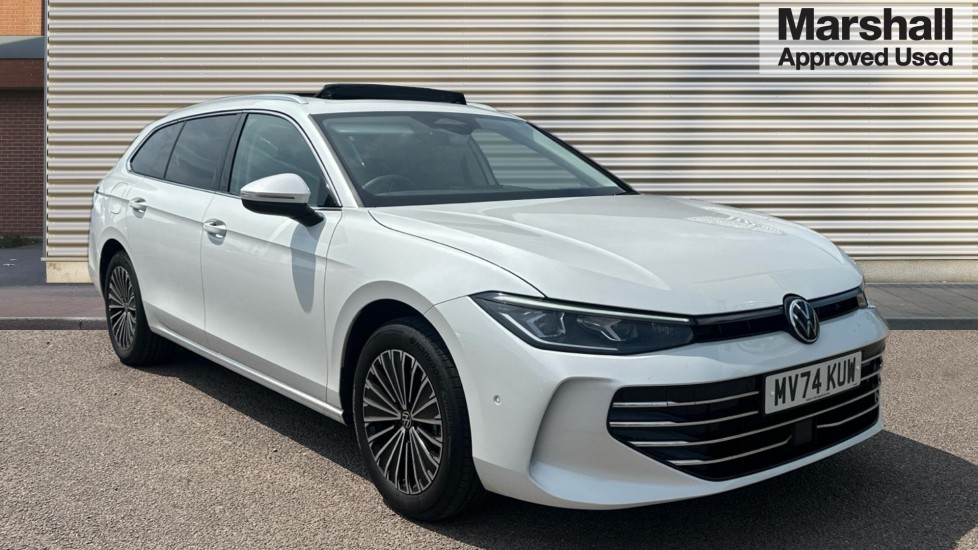 Used Volkswagen Passat 2024 for sale - 76868597: Photo 1