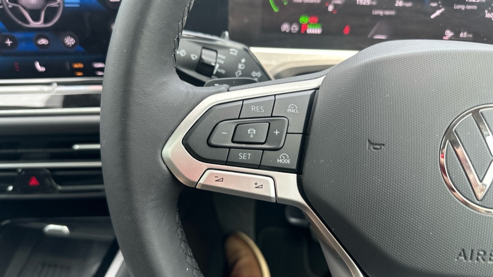 Used Volkswagen Passat 2024 for sale - 76868597: Photo 23