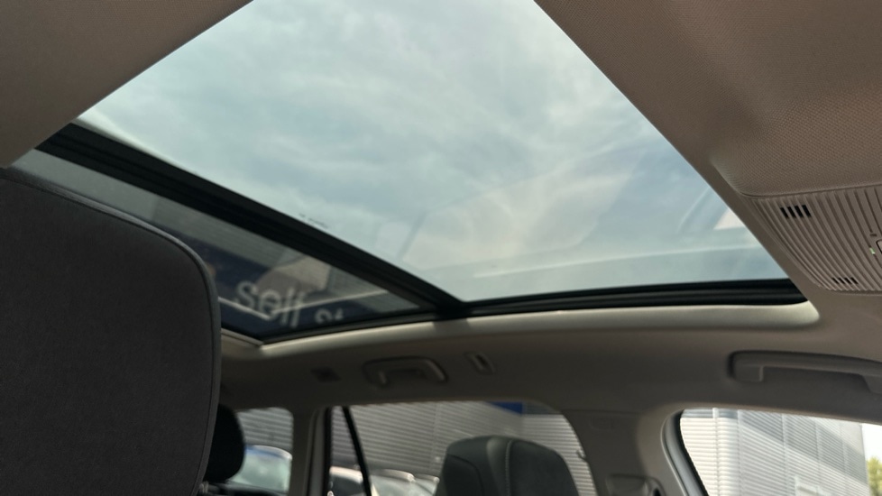 Used Volkswagen Passat 2024 for sale - 76868597: Photo 30