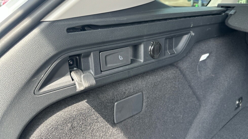 Used Volkswagen Passat 2024 for sale - 76868597: Photo 37