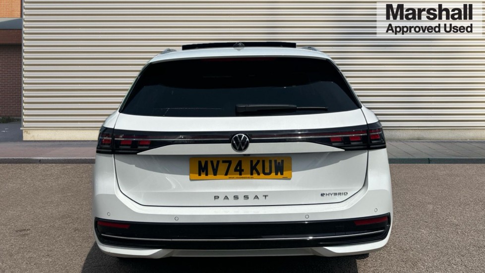 Used Volkswagen Passat 2024 for sale - 76868597: Photo 4