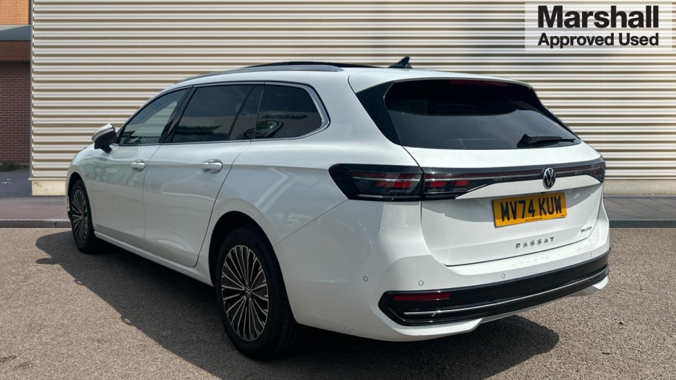 Used Volkswagen Passat 2024 for sale - 76868597: Photo 5
