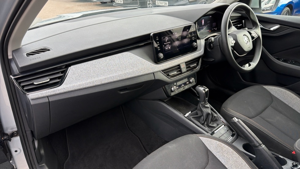 Used Skoda Kamiq 2024 for sale - 76447210: Photo 2