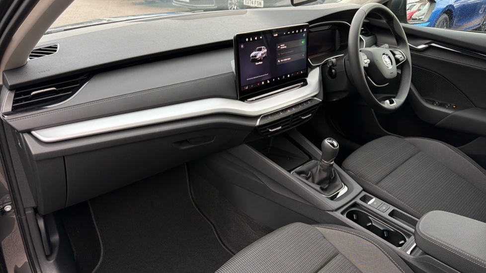 Used Skoda Octavia 2024 for sale - 76869944: Photo 2