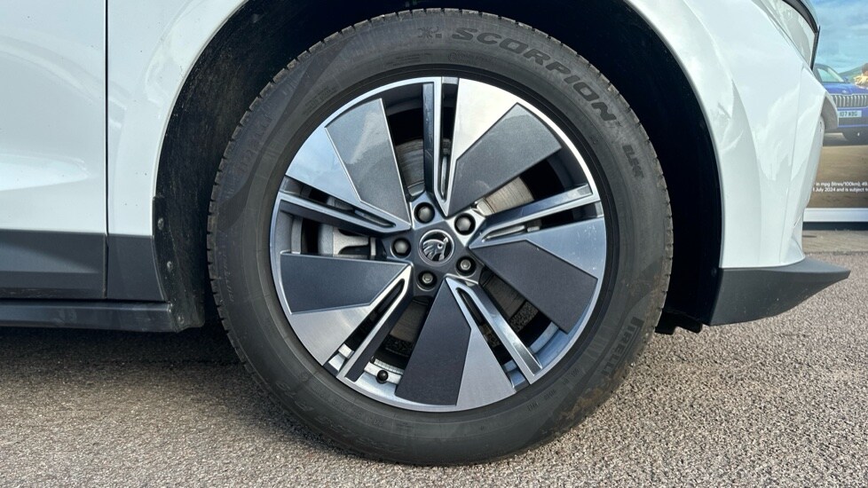 Used Skoda Enyaq 2025 for sale - 75843777: Photo 20