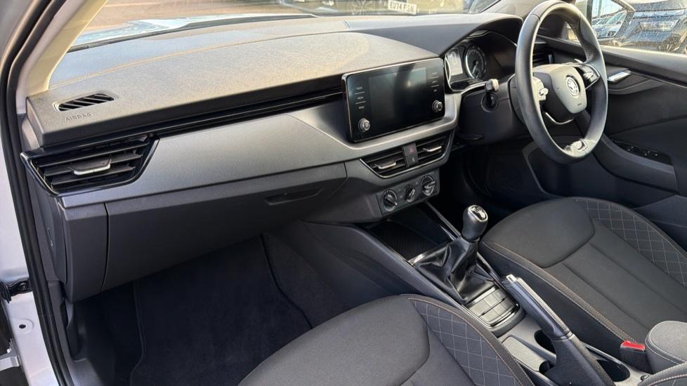 Used Skoda Kamiq 2021 for sale - 76873881: Photo 2