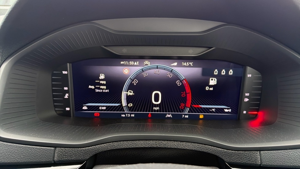 Used Skoda Karoq 2025 for sale - 76871317: Photo 14