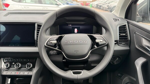Used Skoda Karoq 2025 for sale - 76272941: Photo 25