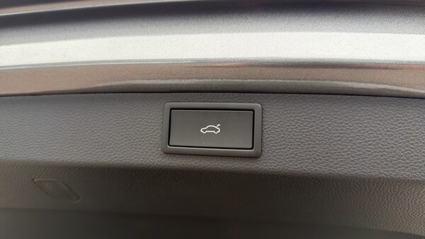 Used Skoda Karoq 2025 for sale - 76272941: Photo 28