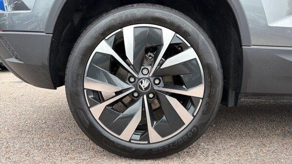 Used Skoda Karoq 2025 for sale - 76272941: Photo 5