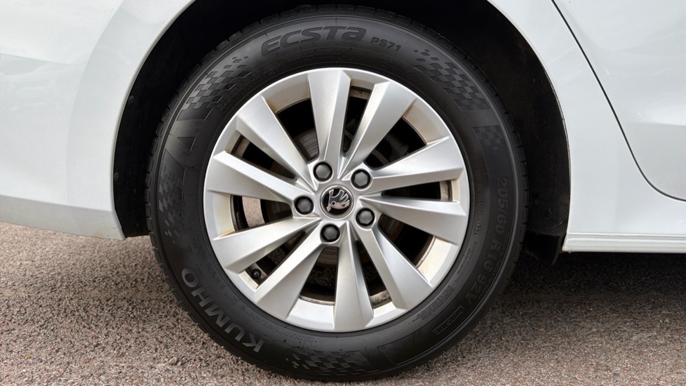 Used Skoda Octavia 2024 for sale - 76015072: Photo 5