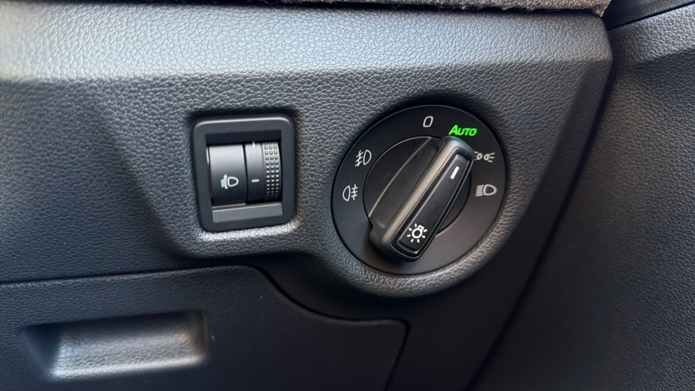 Used Skoda Kamiq 2025 for sale - 76870698: Photo 31