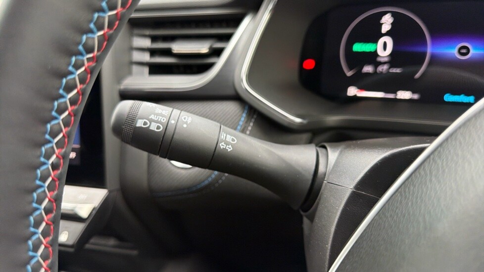 Used Renault Captur 2025 for sale - 76079000: Photo 25